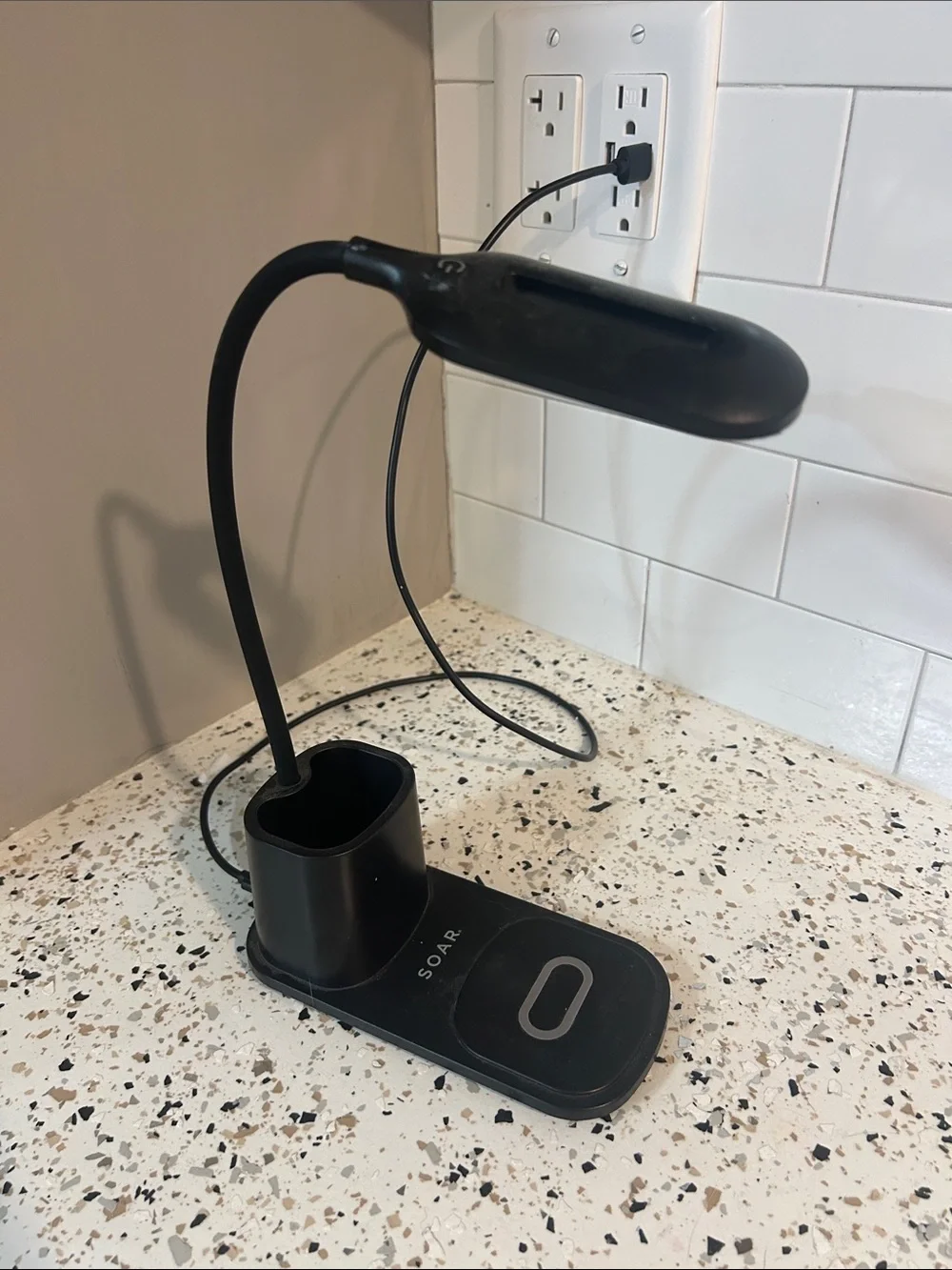 NWOT Soar Wireless Cell Phone Charging LED Lamp Pen Cup Qty 1 - Black or White